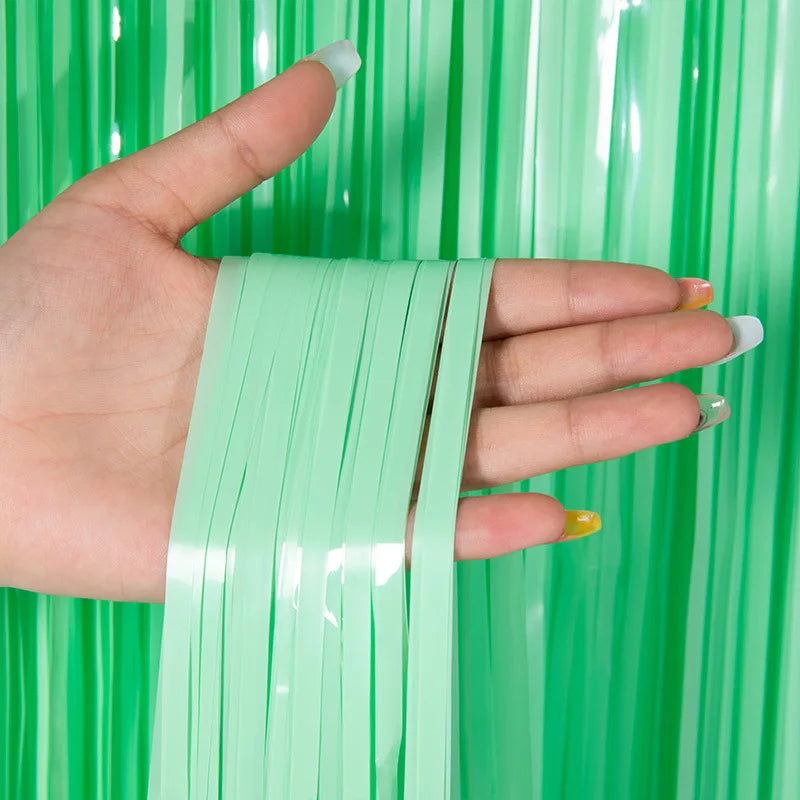 Fringe Backdrop Pastel Green - Partyshakes Curtains