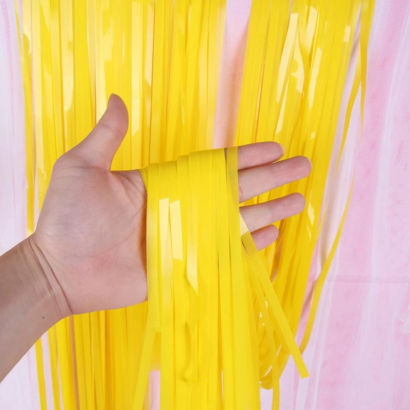 Fringe Backdrop Pastel Yellow - Partyshakes Curtains