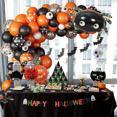 Our scary Halloween balloon garland includes an array of vibrant double layered orange and black colours combined with orange and black polka dots balloons to ensure long-lasting, visually stunning decor that will elevate your Halloween and birthday parties. 