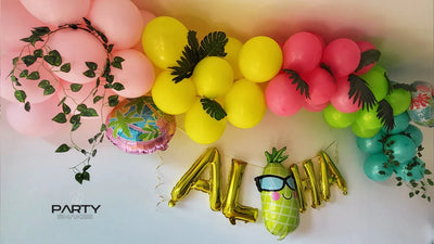 Tropical Summer Balloon Garland With Tropical Leaves