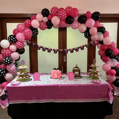 Pink and Black Balloon Garland Arch with Pink and Black Confetti