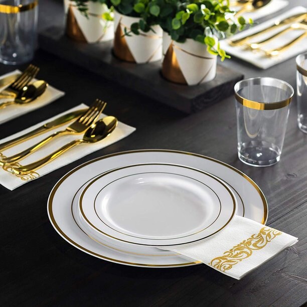 25pcs Premium Gold Brim Plastic Plates for Weddings - Partyshakes Tableware