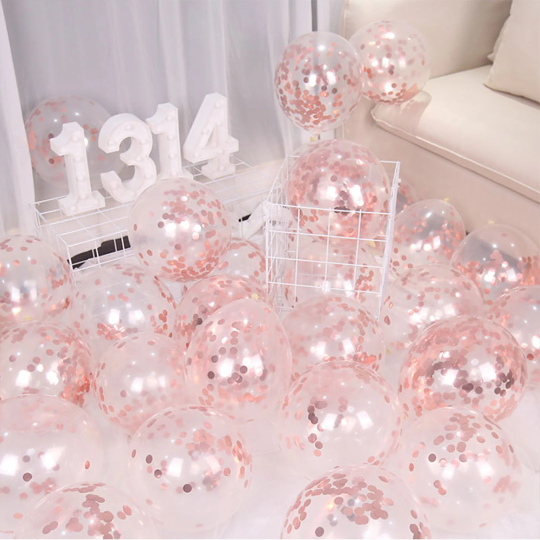 This exquisite mix of white and rose gold balloons will take any occasion to the next level! Ideal for all ages and occasions, this modern and sophisticated decor option will leave a lasting impression. From a banner to a wall hanging to an outdoor display, these stylish balloons can be used for a variety of decoration purposes.