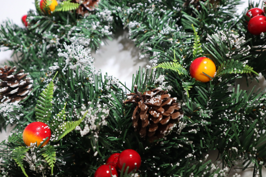 40cm Artificial Christmas Door Wreath - Partyshakes Wreaths & Garlands